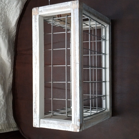 Wooden Wire Box - Picture 2 of 3